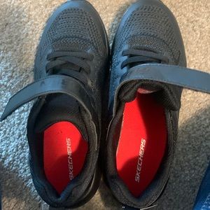 Boys sketchers runners